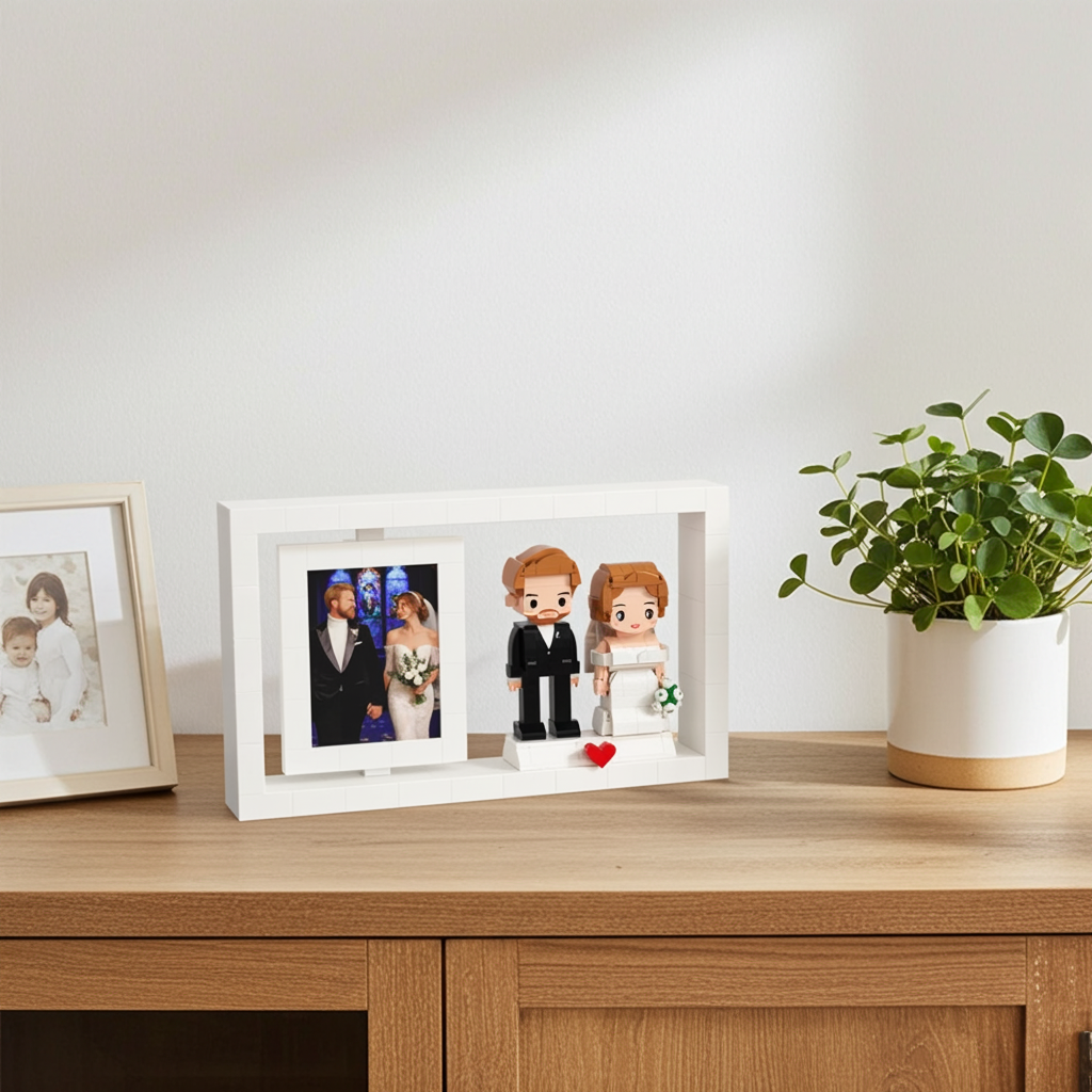 MadeMine Cute Face full body brick figures of two people with a photo frame, wedding edition, for creative LEGO-style display.