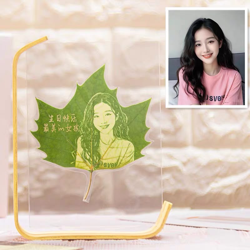 Personalized Photo on a Real Leaf – LED Light-Up Frame | Custom Nature Gift
