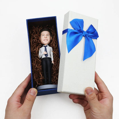 Figura Bobblehead Personalizada de Doctor de Halloween Sosteniendo un Cuchillo con Texto Grabado