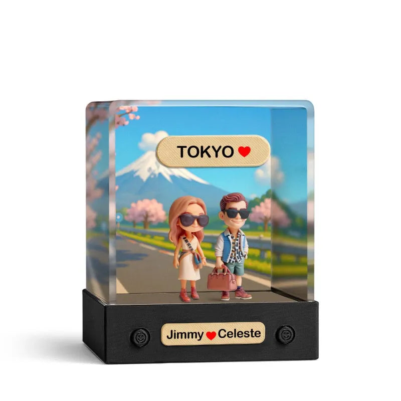 MadeMine 3D mini figure in acrylic display box featuring a personalized 1-person figurine for custom gifts.