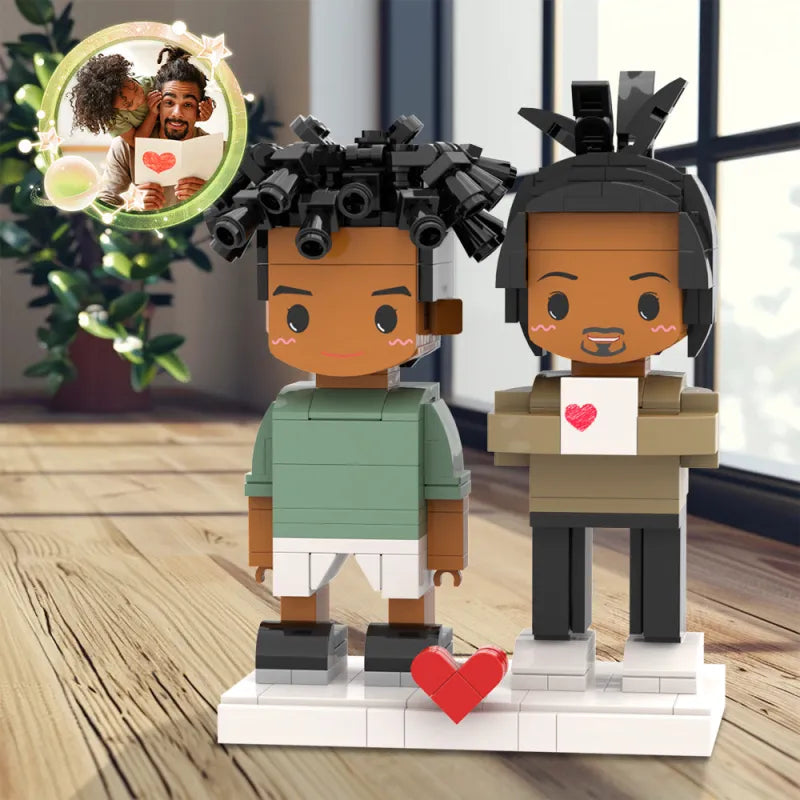 Persoonlijk giftset met gearriveerde bakstenen voor vader en zoon van MadeMine, inclusief gepersonaliseerde details en kleurrijke decoratie.
