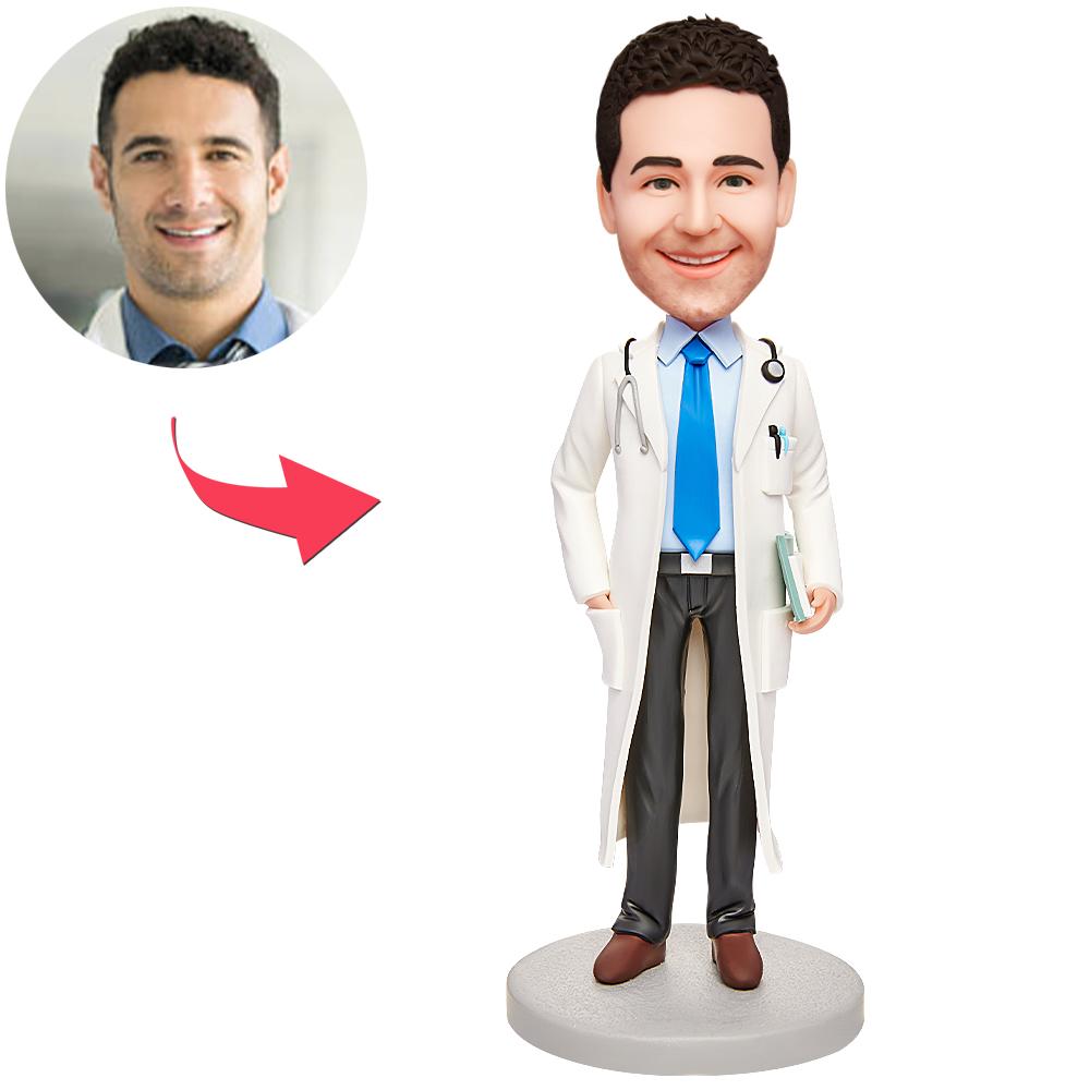 Mannelijke anesthesioloog bobblehead van MadeMine met gepersonaliseerde tekst en gedetailleerd ontwerp, op een neutrale achtergrond