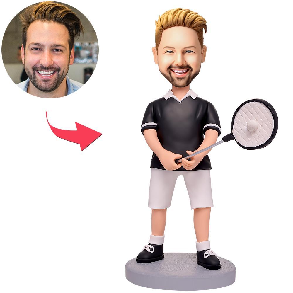 Op maat gemaakte bobbleheads van een gelukkige tennisspeler met gegraveerde tekst