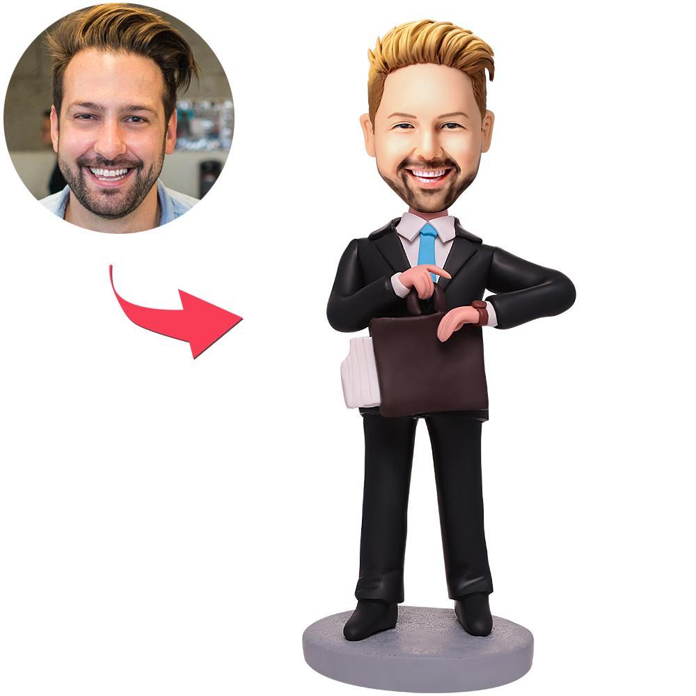 Persoonlijke business man bobblehead met ingegraveerde tekst, geschikt als uniek gepersonaliseerd cadeau, gemaakt door MadeMine.