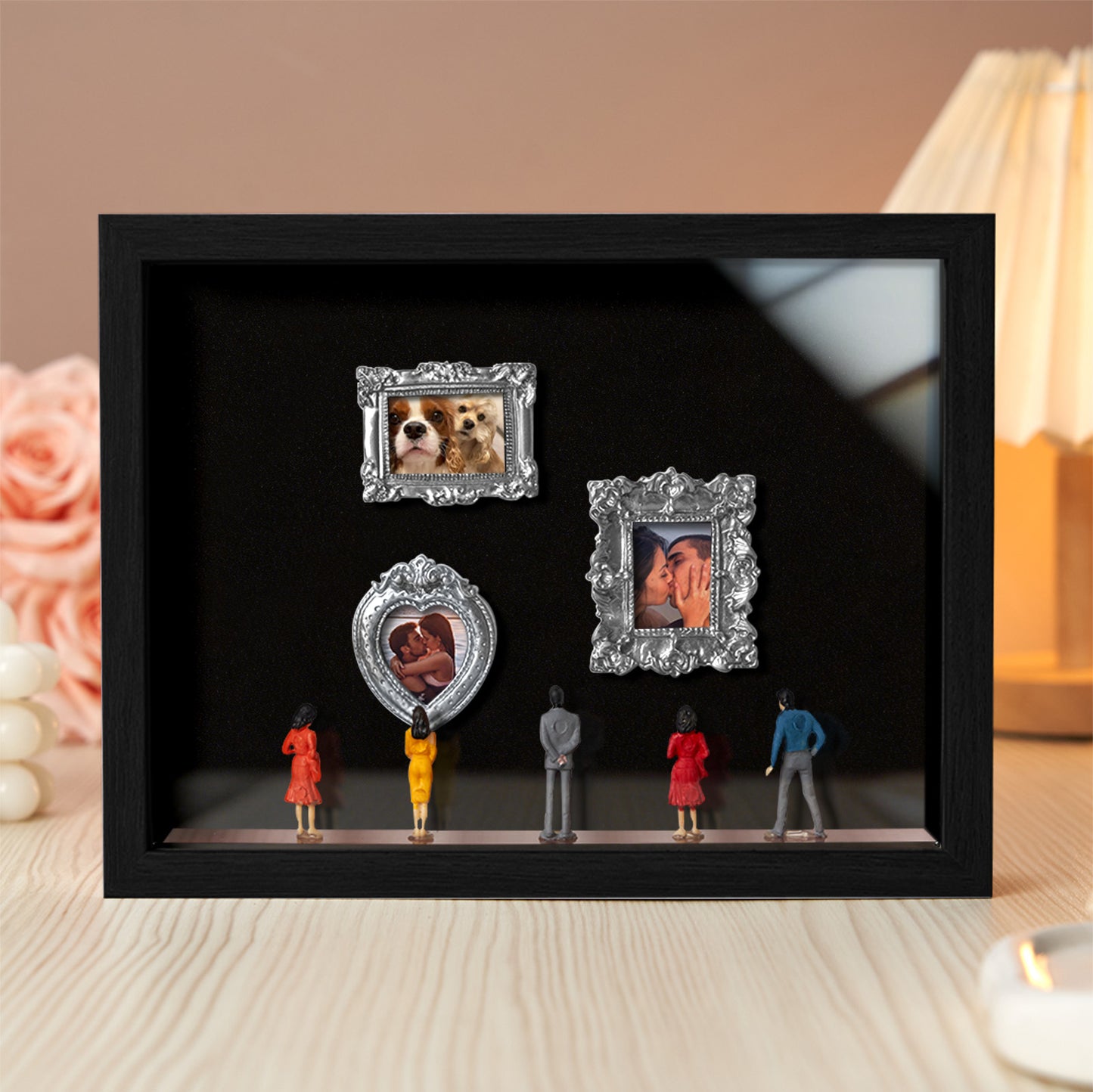 Miniature personalized couples gift with black frame and spotlights, featuring a cute museum-themed design by MadeMine.