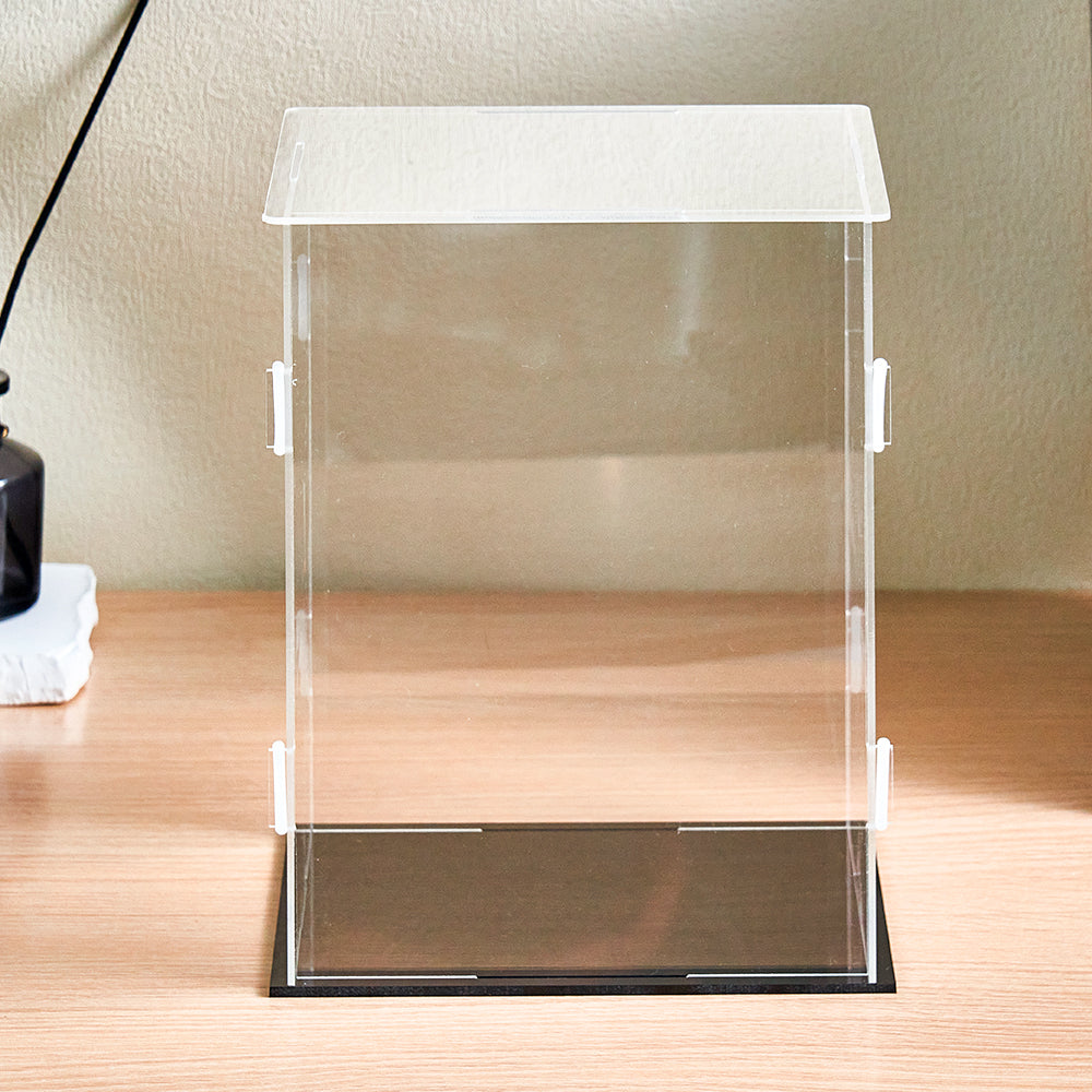 Acrylic display case for two brick figures by MadeMine, dustproof storage enclosure showcasing collectible brick figures.