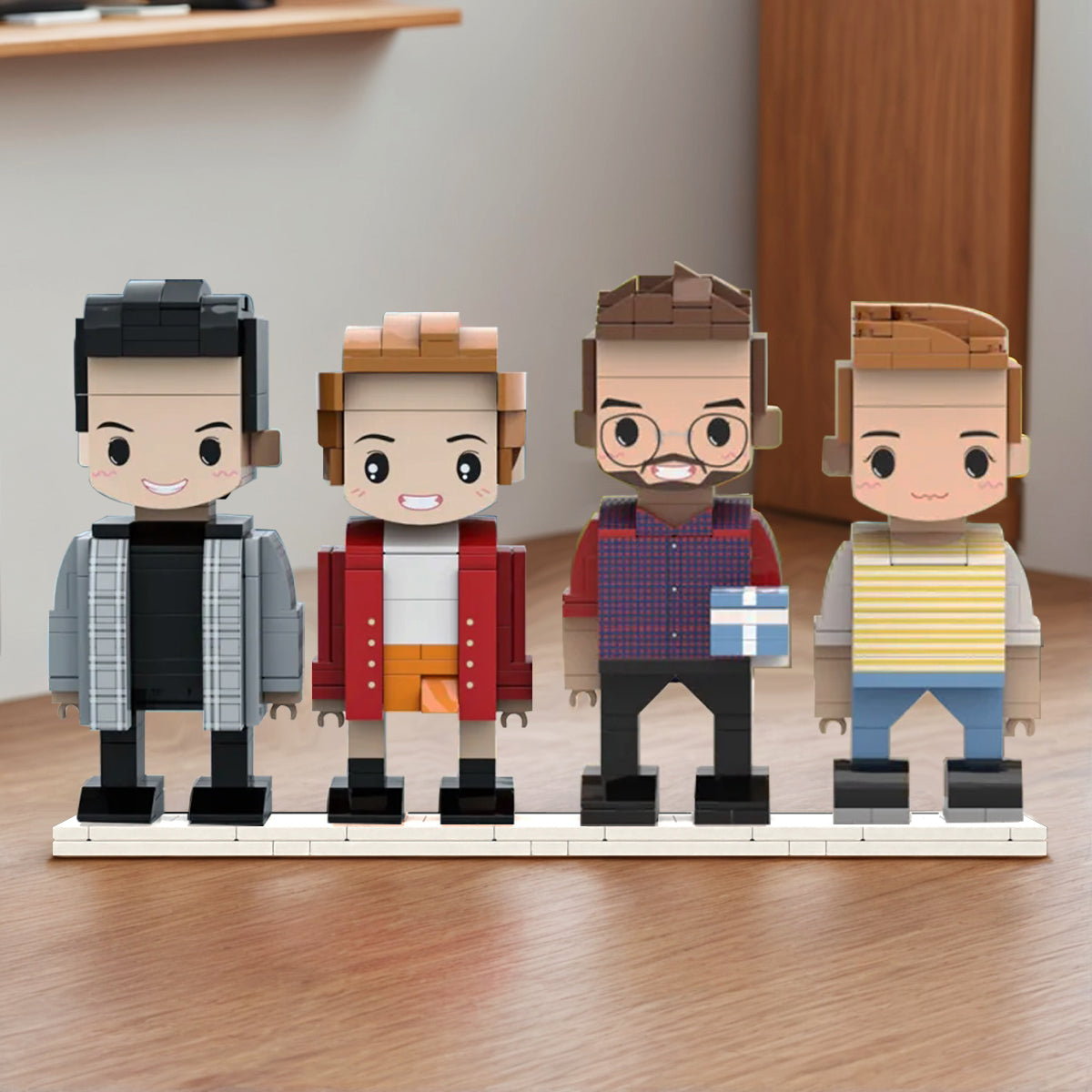 Custom LEGO-style family figures – from real pictures

